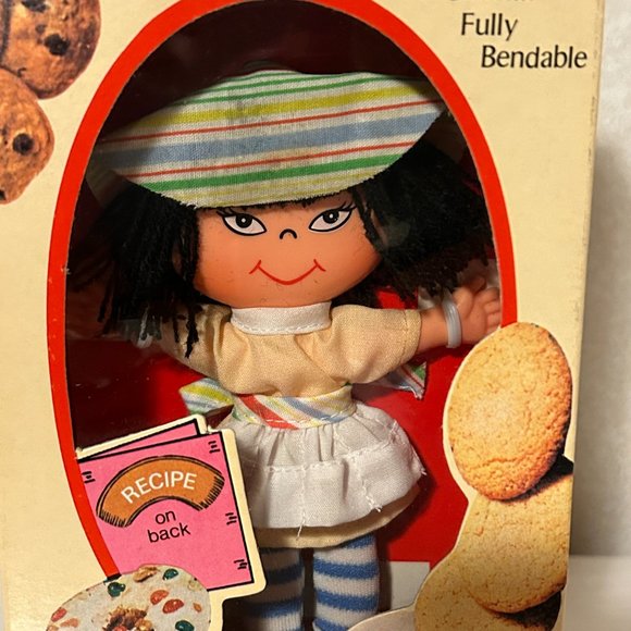 NIB Vintage THE COOKY BOX Fortune Cooky Smells like Almond Bendable Doll - Picture 2 of 6